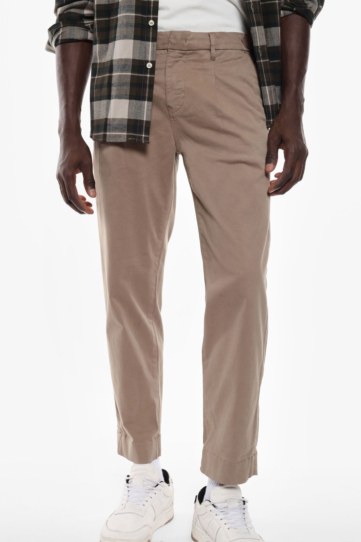 CALÇA CHINO COM BOLSOS