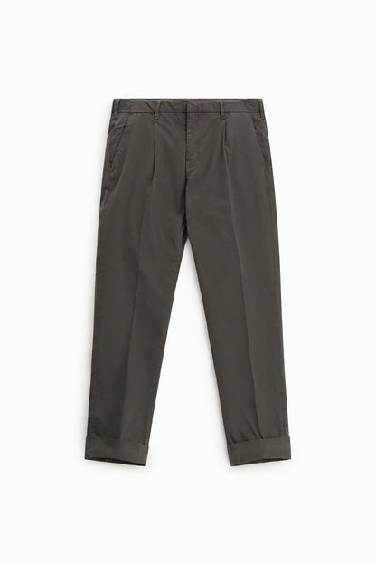 CALÇA CHINO COM BOLSOS