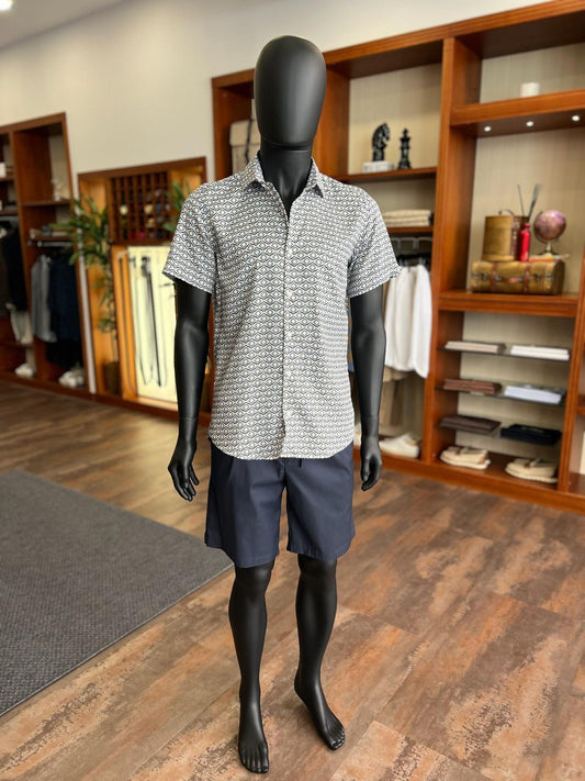CAMISA COM PADRÃO