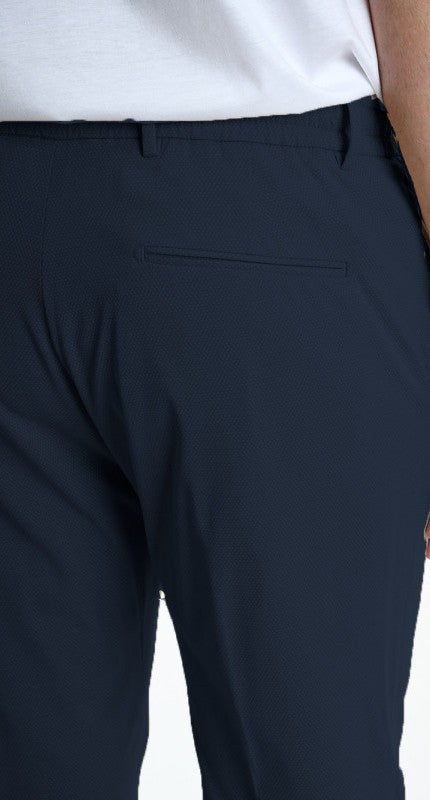 CALÇA COM ELÁSTICO NA CINTURA
